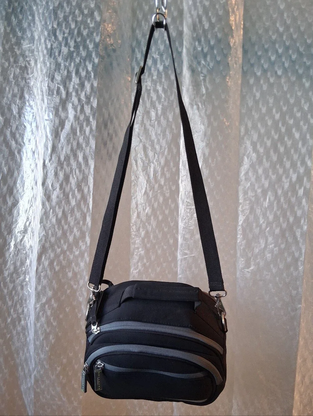 Kenneth Cole Compact Camera Case
